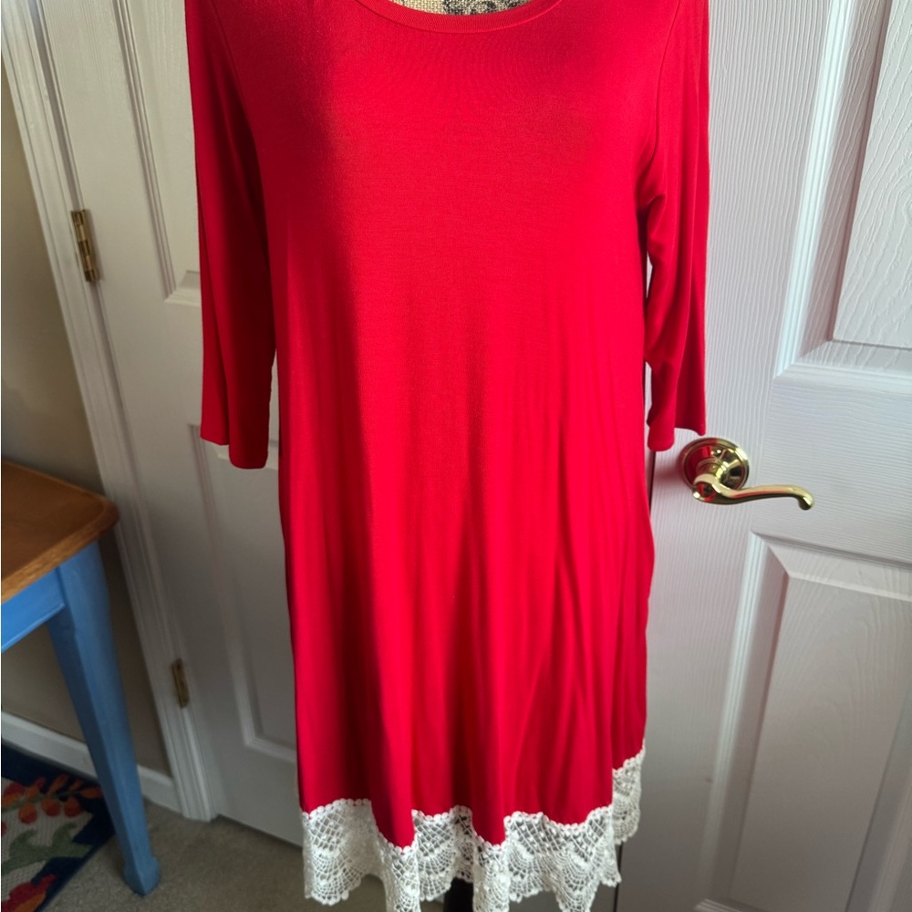Only worn once! Casual Red 3/4 Sleeve Scoop Neck Dress